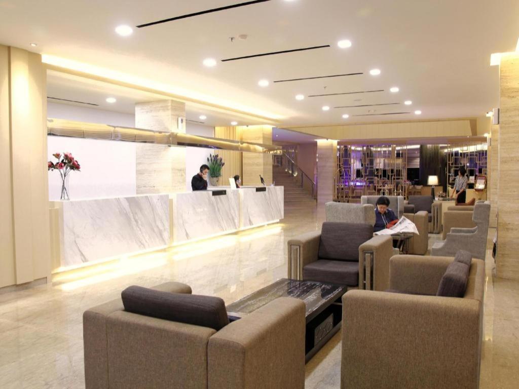 89 Hotel Batam 纳柯亚 外观 照片