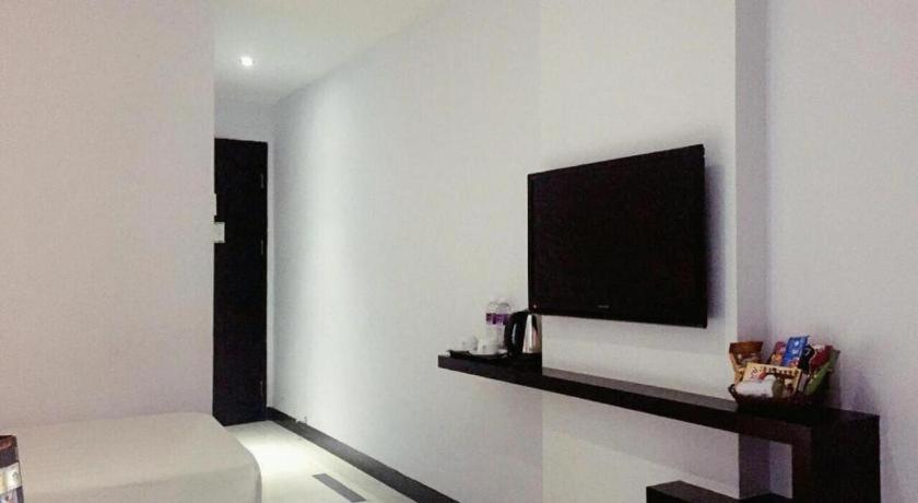 89 Hotel Batam 纳柯亚 外观 照片
